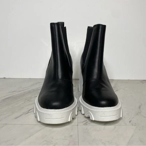 Sorel Brex Black White Leather Heeled Chelsea Bootie 7 1/2 - Picture 2 of 14